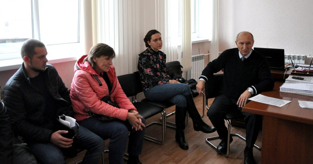 Кондуктор принесла извинения девочке, которую заставила собирать мелочь на проезд Кондуктор принесла извинения девочке, которую заставила собирать мелочь на проезд