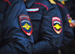 Мичуринец задержан с десятикилограммовым мешком конопли Мичуринец задержан с десятикилограммовым мешком конопли