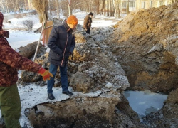 В посёлке Строитель из-за сильных холодов лопнул водопровод В посёлке Строитель из-за сильных холодов лопнул водопровод