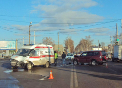 Три в одно: ДТП на Лермонтовской спровоцировала «скорая» с включенной сиреной Три в одно: ДТП на Лермонтовской спровоцировала «скорая» с включенной сиреной