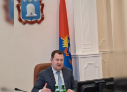 В Тамбовской области могут ужесточить наказание для покупателей поддельных сертификатов о вакцинации и QR-кодов В Тамбовской области могут ужесточить наказание для покупателей поддельных сертификатов о вакцинации и QR-кодов