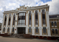 Десять избранных депутатов Тамбовской областной Думы отдали свои мандаты Десять избранных депутатов Тамбовской областной Думы отдали свои мандаты