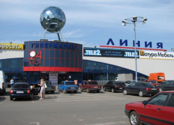 Один из первых гипермаркетов Тамбова может сменить владельца Один из первых гипермаркетов Тамбова может сменить владельца