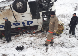 В Жердевском районе автобус улетел в кювет: погибли двое, пострадали шестнадцать В Жердевском районе автобус улетел в кювет: погибли двое, пострадали шестнадцать