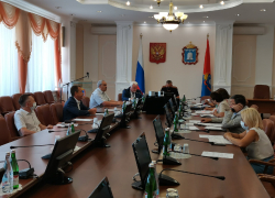 Средняя зарплата тамбовских медиков и учителей увеличится на 10% Средняя зарплата тамбовских медиков и учителей увеличится на 10%