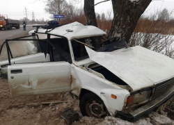 За минувшие сутки на дорогах области один человек погиб и двое получили ранения За минувшие сутки на дорогах области один человек погиб и двое получили ранения