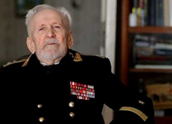 105-й день рождения отмечает старейший подводник России Юлий Ксюнин 105-й день рождения отмечает старейший подводник России Юлий Ксюнин
