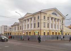 В здании бывшего хлебозавода в центре Тамбова откроют пивоварню и узбекский ресторан В здании бывшего хлебозавода в центре Тамбова откроют пивоварню и узбекский ресторан