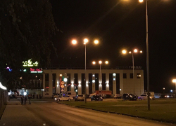 Все крупные торгово-развлекательные центры Тамбова оцеплены спецслужбами Все крупные торгово-развлекательные центры Тамбова оцеплены спецслужбами
