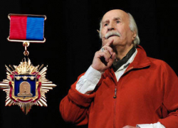 Владимир Зельдин не успел получить при жизни знак «Почетного гражданина Тамбовской области» Владимир Зельдин не успел получить при жизни знак «Почетного гражданина Тамбовской области»