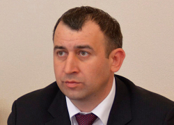 Вице-губернатор Арсен Габуев на месте президента ФК «Тамбов» поведёт команду в Премьер-Лигу Вице-губернатор Арсен Габуев на месте президента ФК «Тамбов» поведёт команду в Премьер-Лигу