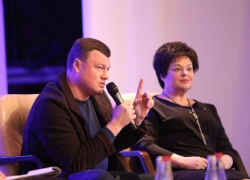 Александр Никитин назвал митинги «Против коррупции» фальшивыми Александр Никитин назвал митинги «Против коррупции» фальшивыми