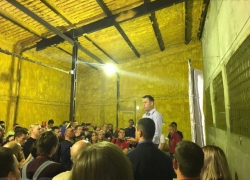 Большой брат следит за тобой. Активисты Je Suis Maidan раскроют личность каждого пришедшего в гости к Навальному Большой брат следит за тобой. Активисты Je Suis Maidan раскроют личность каждого пришедшего в гости к Навальному