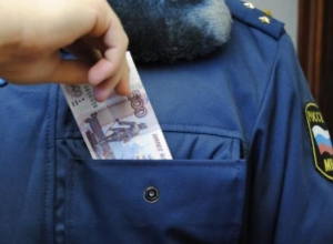 За взятку в 20 тысяч полицейскому уваровская бизнес-леди попала под следствие За взятку в 20 тысяч полицейскому уваровская бизнес-леди попала под следствие