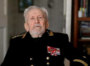 104 года исполнилось сегодня старейшему подводнику России 104 года исполнилось сегодня старейшему подводнику России