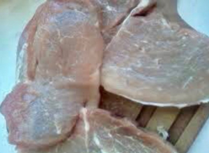 Мясо не по правилам продают на выходных ярмарках в Котовске Мясо не по правилам продают на выходных ярмарках в Котовске