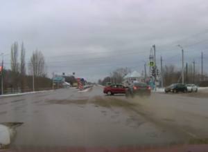 Видео жуткого ДТП под Строителем появилось в сети Видео жуткого ДТП под Строителем появилось в сети