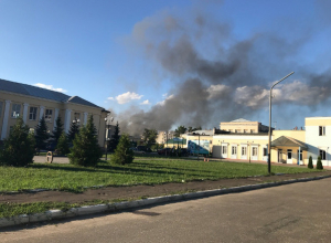 Пожар на «Пигменте» тушили 25 пожарных Пожар на «Пигменте» тушили 25 пожарных