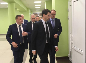 Полномочный представитель президента приехал на Первый фестиваль труда в Первомайский район Полномочный представитель президента приехал на Первый фестиваль труда в Первомайский район