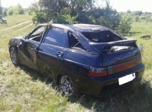 Два трупа в утонувшей машине обнаружены в реке Польной Воронеж Два трупа в утонувшей машине обнаружены в реке Польной Воронеж
