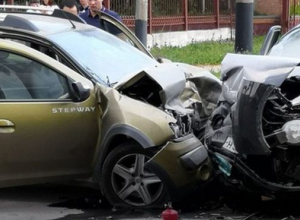 В тройном ДТП пострадали люди В тройном ДТП пострадали люди
