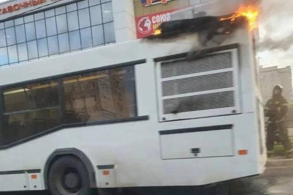 Прокуратура проводит проверку возгорания автобуса Прокуратура проводит проверку возгорания автобуса