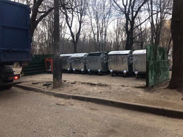 Во дворах Тамбова появятся новые контейнеры для сбора мусора Во дворах Тамбова появятся новые контейнеры для сбора мусора