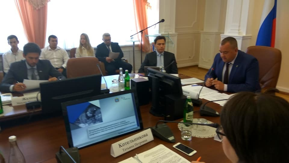 Прорывным проектам нужны люди: стандарт кадрового обеспечения обсуждают в администрации области Прорывным проектам нужны люди: стандарт кадрового обеспечения обсуждают в администрации области