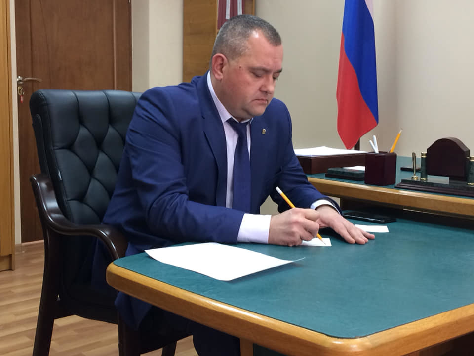Почувствовать себя Дедом Морозом решил первый вице-губернатор Почувствовать себя Дедом Морозом решил первый вице-губернатор