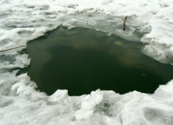 В Моршанске рыбак провалился под лёд и чуть не утонул