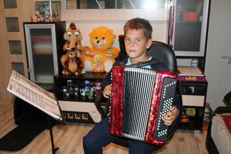 Школьник-баянист из Пичаева стал лауреатом II степени всероссийского конкурса музыкантов